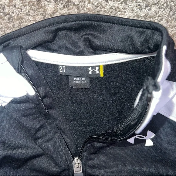 Under Armour Toddler jacket - Picture 3 of 4